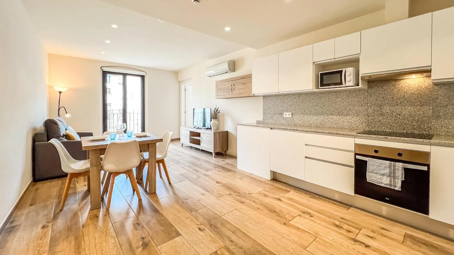 Can Cintet 21Nuevo Apartamento Moderno En Besalú España