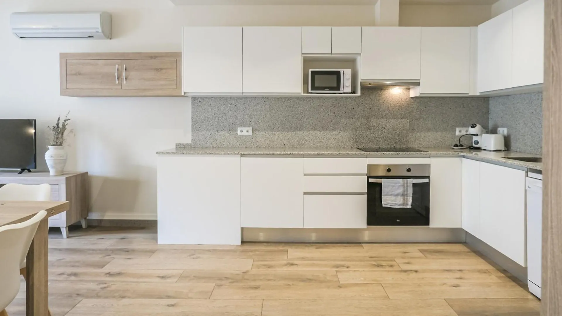 Can Cintet 21Nuevo Apartamento Moderno En Besalú 0*,  España
