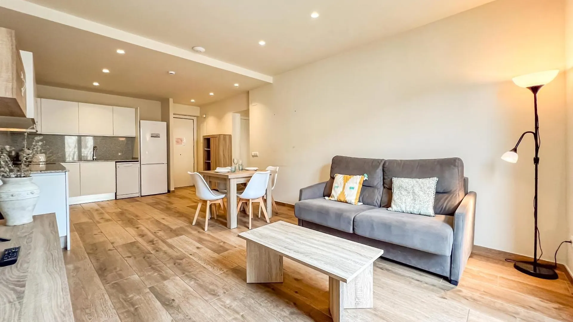 Apartment Can Cintet 21Nuevo Apartamento Moderno En Besalu