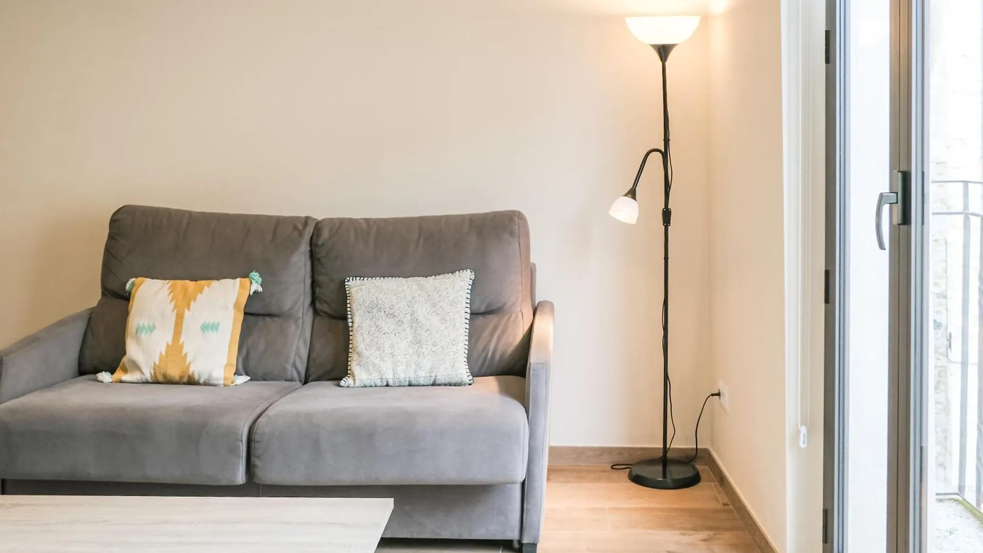 Can Cintet 21Nuevo Apartamento Moderno En Besalu 0*,